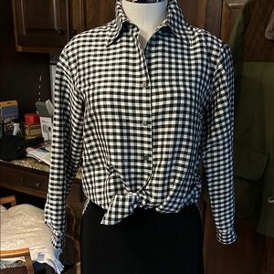 Charter Club Sz S 100% Silk Black and White Checkered Button Down Shirt GUC